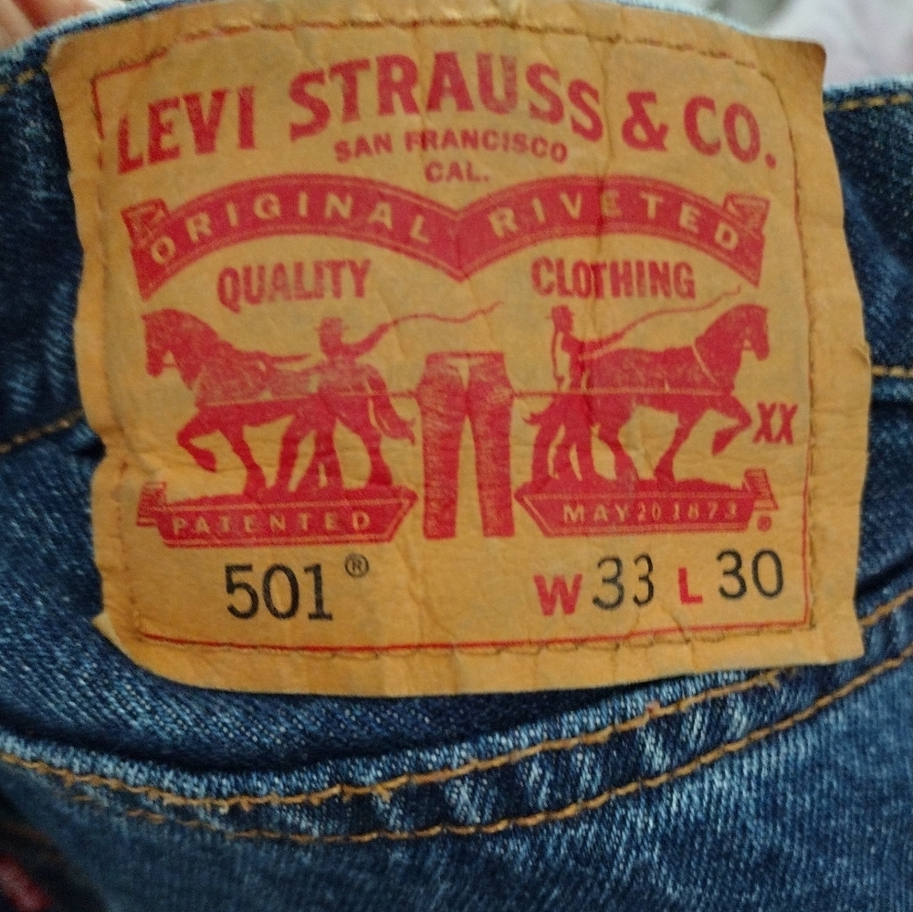 Men's 501 Bluejeans 33 x 30 darker blue, button fly